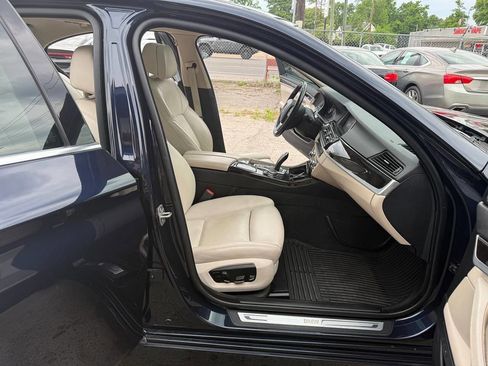 Used 2015 BMW 535i xDrive Sedan AWD/4WD image 18