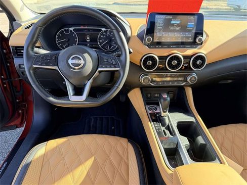 Used 2024 Nissan Sentra SV w/ SV Premium Package image 2