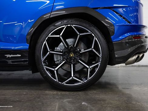 Used 2024 Lamborghini Urus Performante AWD/4WD image 9