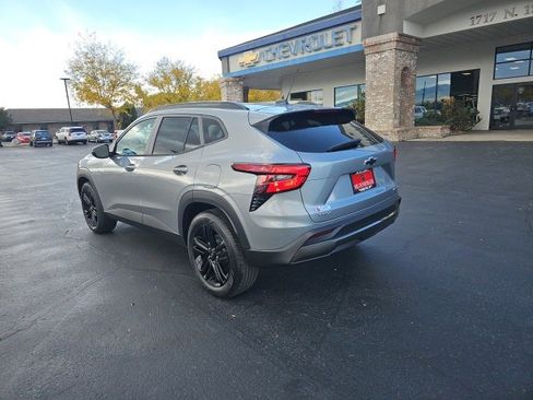 New 2026 Chevrolet Trax ACTIV w/ Sunroof Package image 3