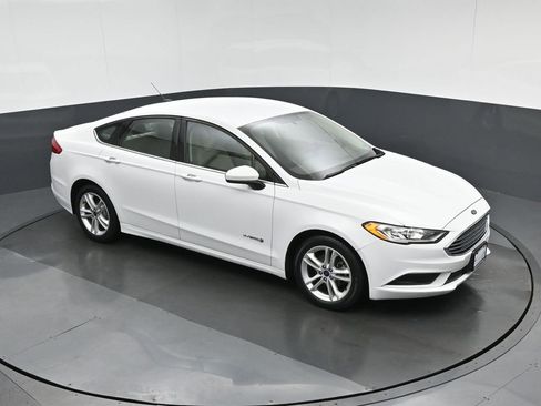 Used 2018 Ford Fusion S image 50