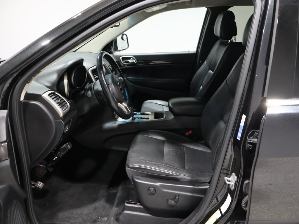 Used 2013 Jeep Grand Cherokee Laredo RWD image 10