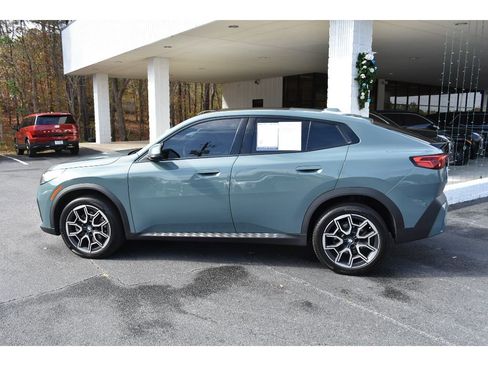 Used 2025 BMW X2 xDrive28i w/ Convenience Package image 2