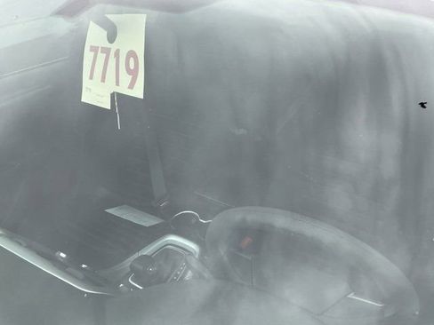 Used 2015 Ford Fusion SE image 20