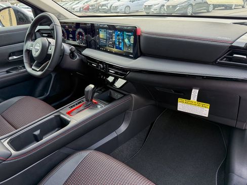 New 2026 Nissan Kicks SR w/ Illumination Package image 9