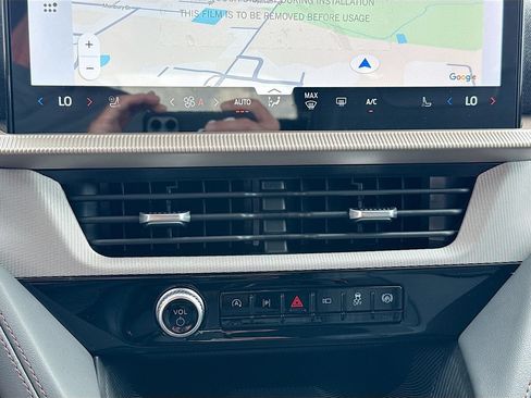 New 2026 Ford Explorer Active w/ Active Comfort Package RWD image 18