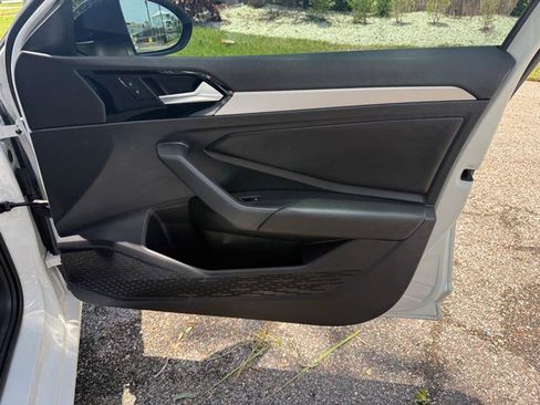 Used 2019 Volkswagen Jetta R-Line FWD image 21