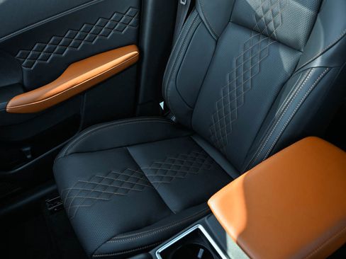 New 2025 Mitsubishi Outlander SEL image 26