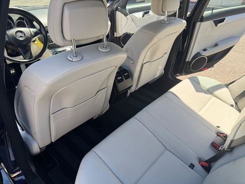 Used 2011 Mercedes-Benz C 300 Sedan image 16