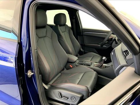 Used 2025 Audi Q3 2.0T Premium Plus w/ Premium Plus Package AWD/4WD image 17