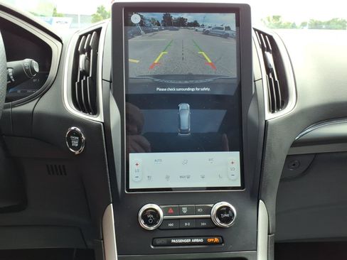 Certified 2024 Ford Edge ST-Line AWD/4WD image 19