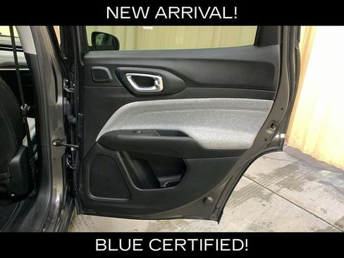 Used 2022 Jeep Compass Latitude w/ Sun and Sound Group AWD/4WD image 14