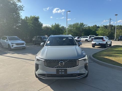 Used 2026 Volvo XC90 T8 Plus w/ Protection Package Premier image 2