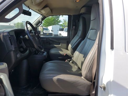 Used 2023 GMC Savana 2500 w/ Driver Convenience Package image 14