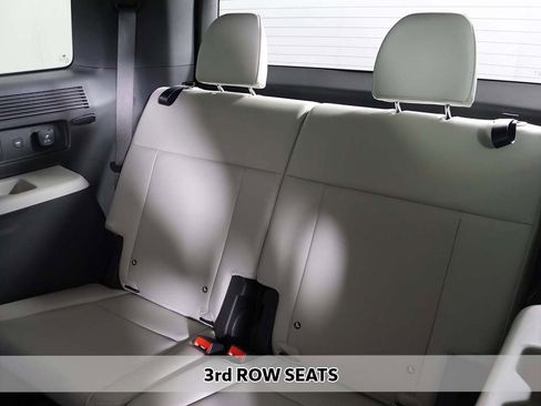 Certified 2024 Hyundai Santa Fe Limited image 13