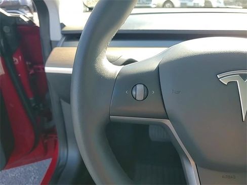 Used 2021 Tesla Model 3 Long Range image 13