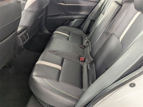 Used 2025 Toyota Camry SE image 24