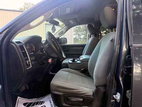 Used 2015 RAM 1500 Express RWD image 10