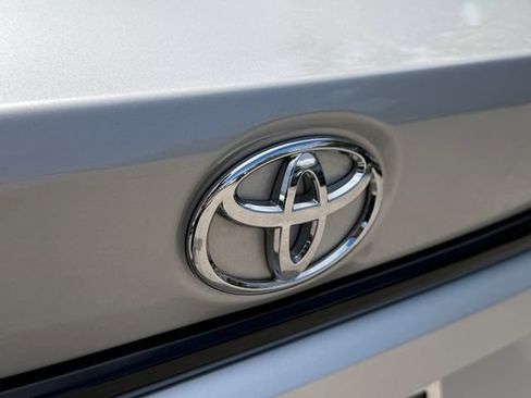 Used 2024 Toyota Corolla LE FWD image 9