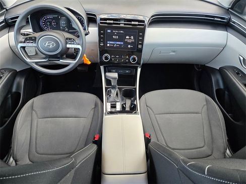 Used 2023 Hyundai Tucson SE image 15