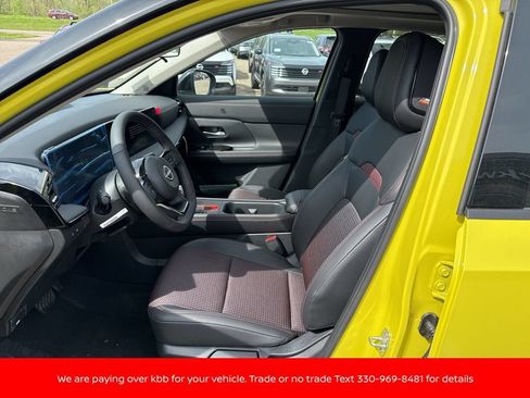New 2026 Nissan Kicks SR w/ SR Premium Package AWD/4WD image 9