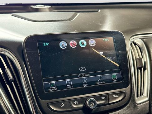 Used 2017 Chevrolet Malibu LT w/ Leather Package image 14