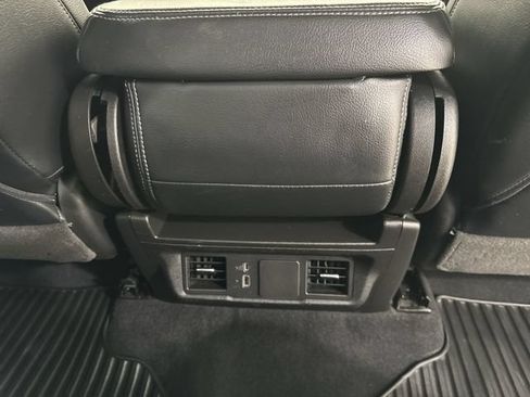 Used 2024 Chevrolet Silverado 2500 Custom w/ Custom Value Package AWD/4WD image 19