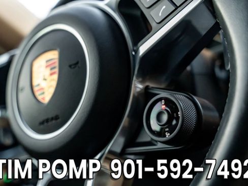 Used 2018 Porsche Panamera 4S image 32