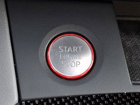 Used 2022 Audi SQ5 Premium Plus w/ Premium Plus Package image 25