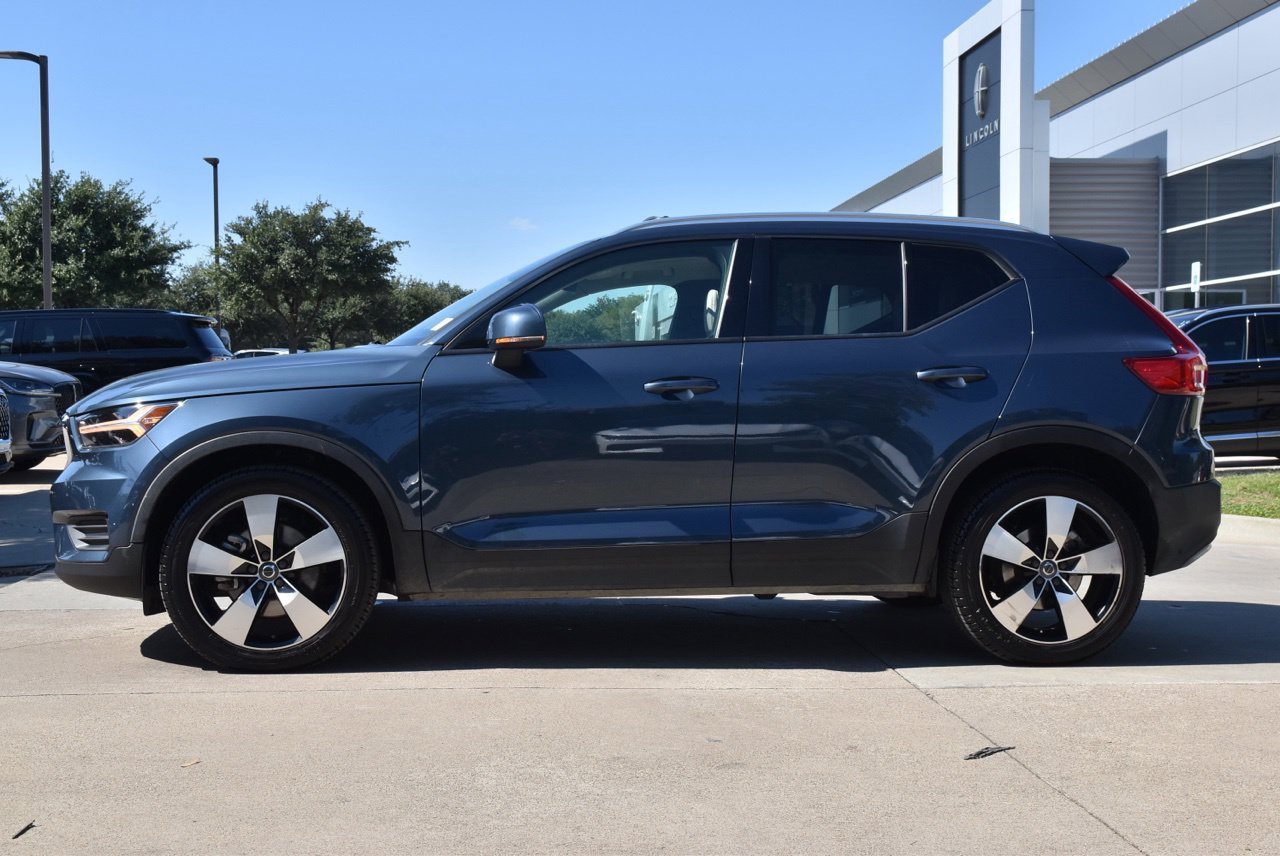 Used 2022 Volvo XC40 T5 Momentum AWD/4WD image 12