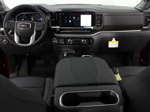 New 2026 GMC Sierra 1500 SLT image 11