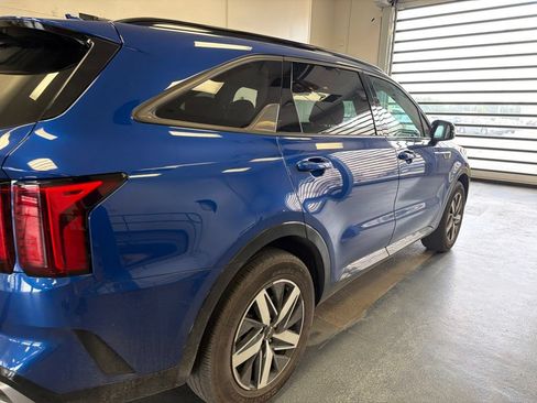 Used 2023 Kia Sorento S FWD image 7