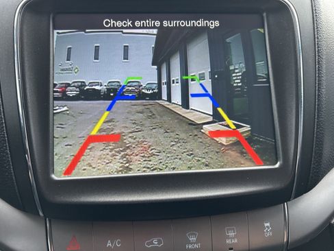 Used 2018 Dodge Journey Crossroad image 21