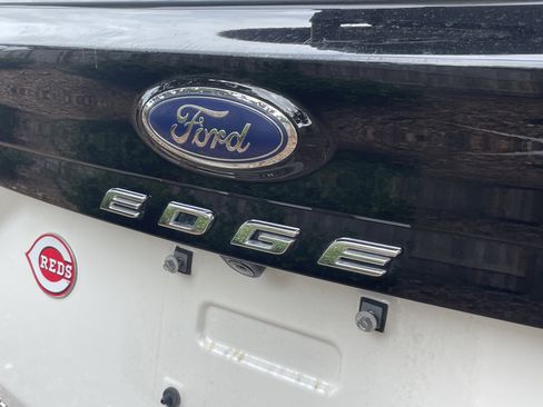 Used 2024 Ford Edge Titanium w/ Equipment Group 301A AWD/4WD image 14