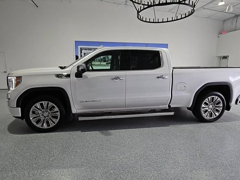 Used 2022 GMC Sierra 1500 Denali w/ Denali Premium Package AWD/4WD image 5