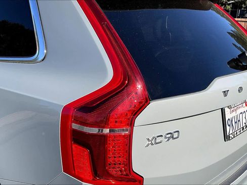 Used 2024 Volvo XC90 T8 Ultimate image 33