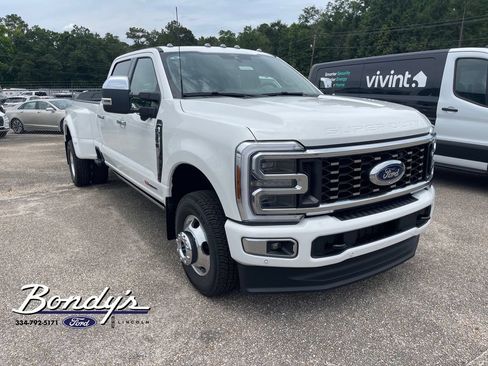 New 2026 Ford F350 Platinum w/ Platinum Plus Package AWD/4WD image 1