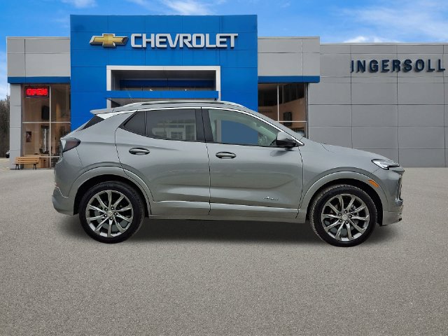 Used 2024 Buick Encore GX Avenir w/ Avenir Convenience Package AWD/4WD image 27