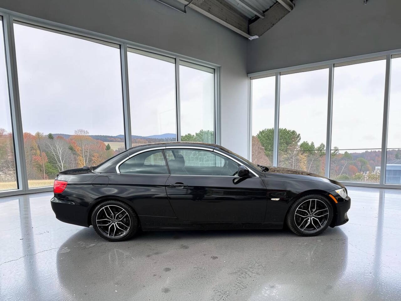 Used 2013 BMW 335i Convertible RWD image 7