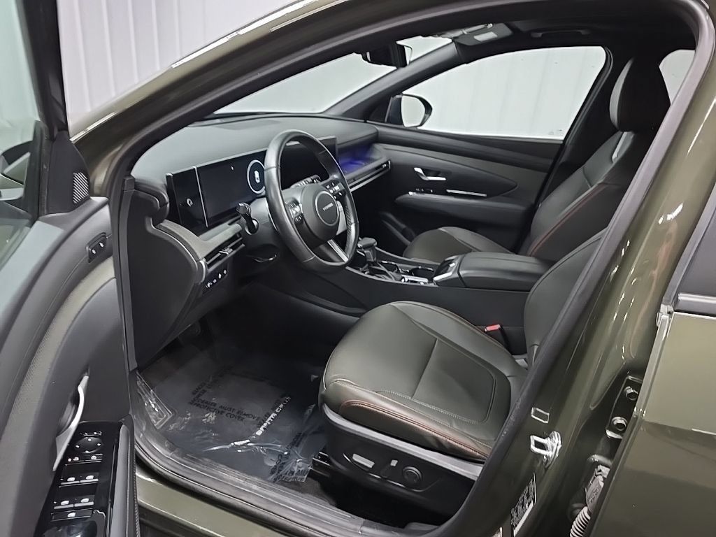 Used 2025 Hyundai Santa Cruz Limited AWD/4WD image 30