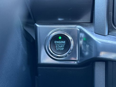 Used 2021 Ford F150 Lariat w/ Equipment Group 502A High image 25