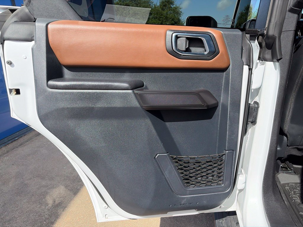 Used 2024 Ford Bronco Outer Banks AWD/4WD image 16