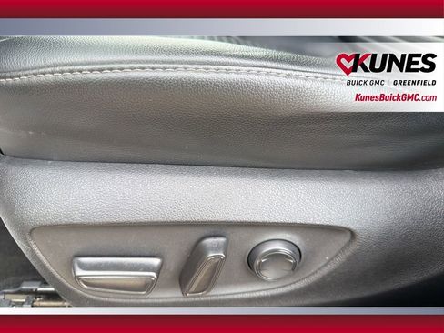 Used 2024 Toyota Highlander XSE image 24