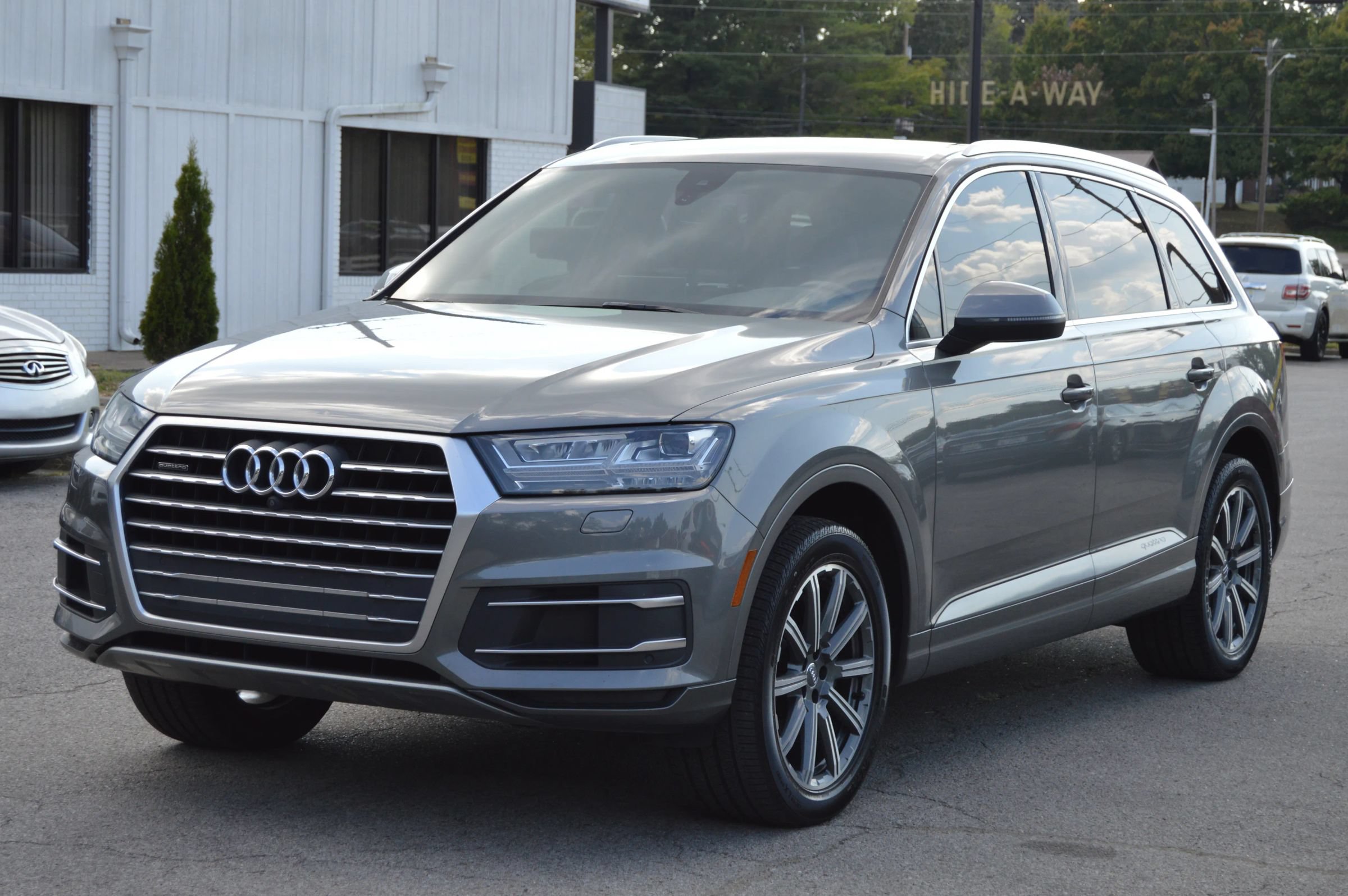 Used 2017 Audi Q7 2.0T Premium Plus w/ Premium Plus Package AWD/4WD image 1