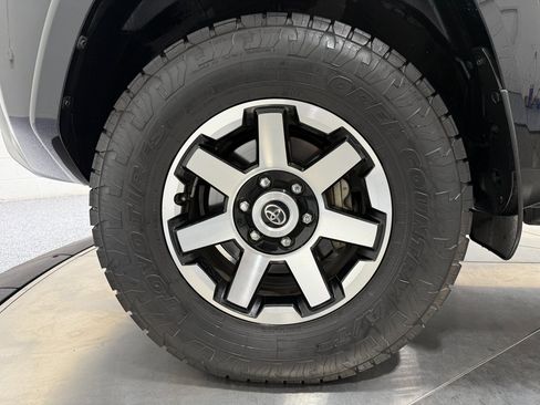 Used 2018 Toyota 4Runner TRD Off-Road Premium image 55