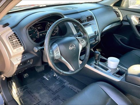 Used 2015 Nissan Altima 2.5 SL w/ Moonroof Package image 13