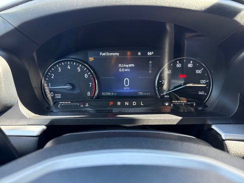 Used 2021 Ford Explorer XLT RWD image 15
