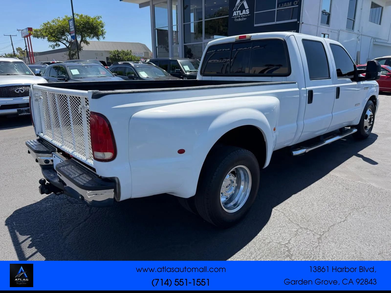 Used 2006 Ford F350 Lariat RWD image 2