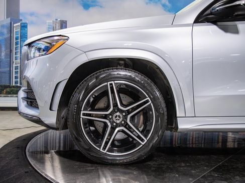 Certified 2022 Mercedes-Benz GLS 450 4MATIC image 7