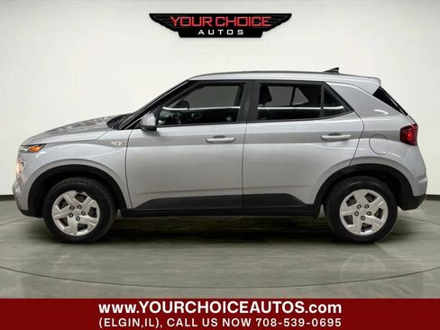 Used 2020 Hyundai Venue SE FWD image 2